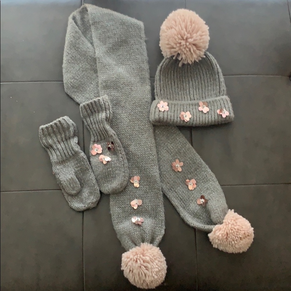 Girls GAP kids - scarf, hat, & mittens